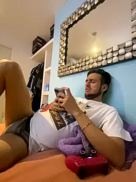 Alexitho25 online show from 5, 11, 2025