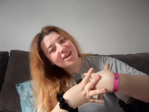 Snapshot of curvy_rosie69 chatting on 1, 6, 2026 curvy rosie69 online show from 1, 6, 2026