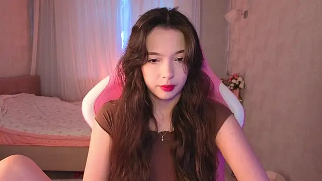 Snapshot of yuna_sunshy chatting on 5, 5, 2026 yuna sunshy online show from 5, 5, 2026