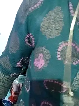 Snapshot of Varsha21 chatting on 29, 9, 2025 Varsha21 online show from 29, 9, 2025