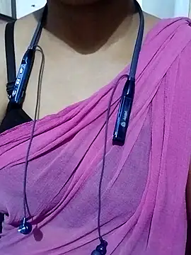 Snapshot of Varsha21 chatting on 31, 10, 2025 Varsha21 online show from 31, 10, 2025