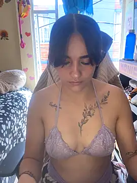 Snapshot of MiaRousexxx_ chatting on 12, 9, 2025 MiaRousexxx  online show from 12, 9, 2025