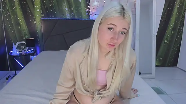 HollyTailors online show from 17, 2, 2026