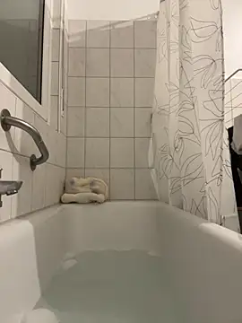 Emilia Mausi online show from 28, 11, 2025