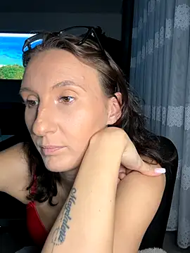 Emilia Mausi online show from 1, 12, 2025