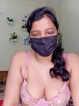 Snapshot of Rose-luckey chatting on 12, 7, 2026 Rose-luckey online show from 12, 7, 2026
