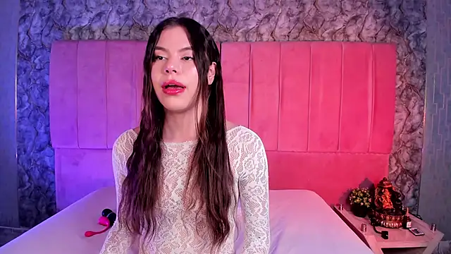 Snapshot of IrinaMonroee chatting on 6, 11, 2025 IrinaMonroee online show from 6, 11, 2025