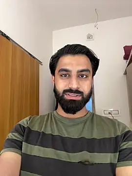 hottestboy03 online show from 31, 10, 2025