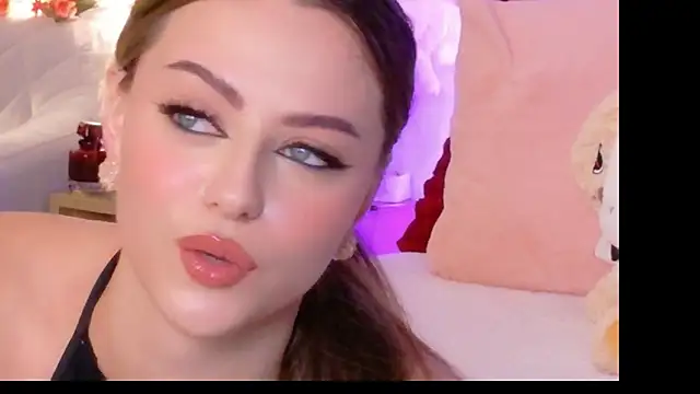 Sienna Voss online show from 22, 10, 2025