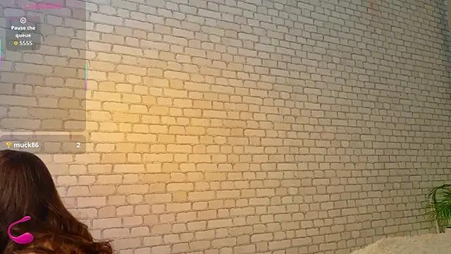 Snapshot of PhantomLace chatting on 15, 4, 2026 PhantomLace online show from 15, 4, 2026