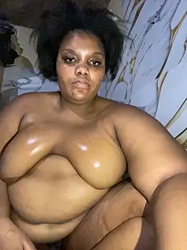 Snapshot of chubbybbw18 chatting on 3, 11, 2025 chubbybbw18 online show from 3, 11, 2025