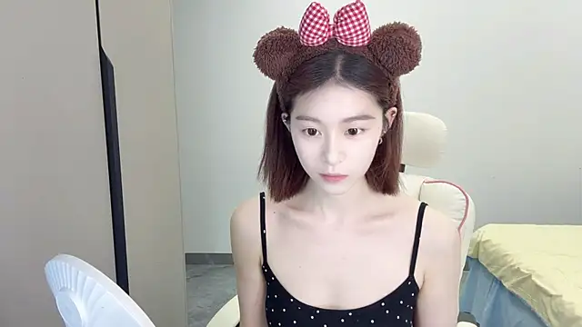 Snapshot of Cookie-oo chatting on 13, 9, 2025 Cookie-oo online show from 13, 9, 2025