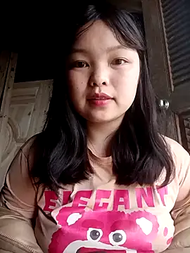 XoiXoi232 online show from 15, 2, 2026