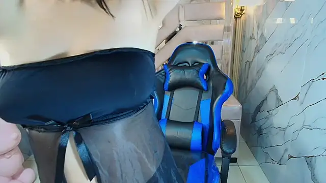 zoe r  online show from 13, 11, 2025