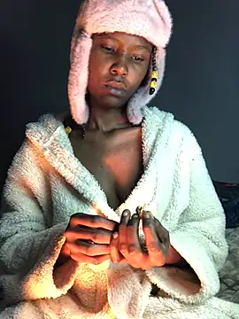 Snapshot of blueyXxX chatting on 3, 7, 2026 blueyXxX online show from 3, 7, 2026