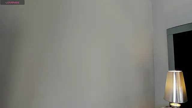 CarolineLee  online show from 4, 2, 2026