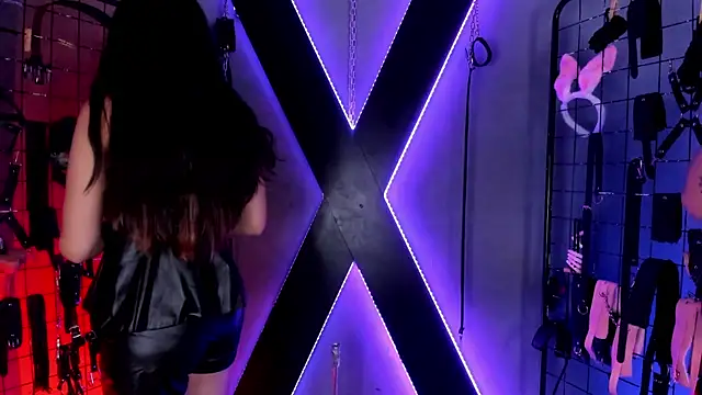 Snapshot of VictoryaLiah_BDSM chatting on 22, 4, 2026 VictoryaLiah BDSM online show from 22, 4, 2026