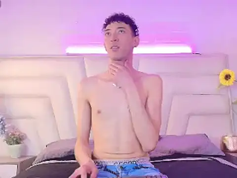 Ashton Myers online show from 5, 11, 2025