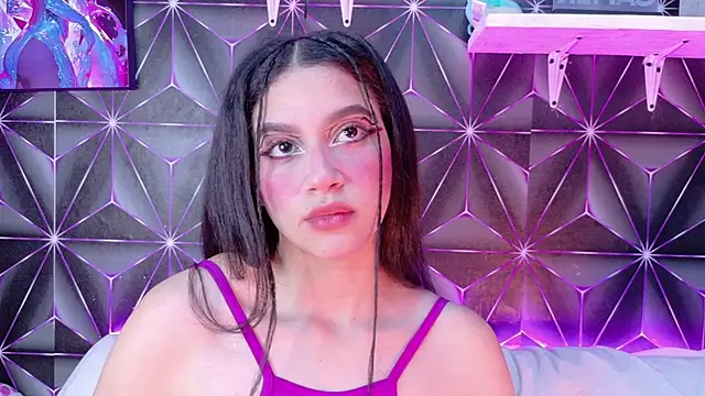 Megan Luxe online show from 1, 10, 2025