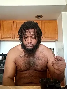 Snapshot of Longthickdick33 chatting on 5, 5, 2026 Longthickdick33 online show from 5, 5, 2026