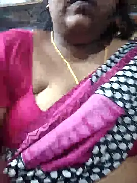 Snapshot of TAMIL_ELAKKIYA chatting on 28, 9, 2025 TAMIL ELAKKIYA online show from 28, 9, 2025