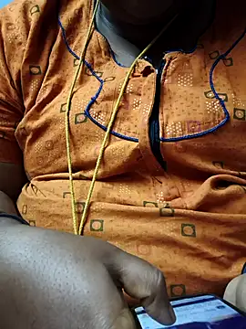 Snapshot of TAMIL_ELAKKIYA chatting on 19, 12, 2025 TAMIL ELAKKIYA online show from 19, 12, 2025