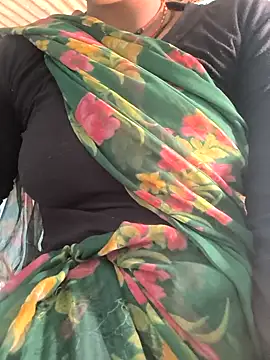 Snapshot of Cutyam chatting on 16, 11, 2025 Cutyam online show from 16, 11, 2025