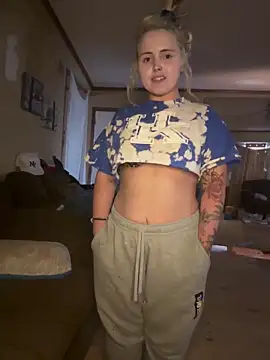 JuicyExxxperience online show from 9, 2, 2026