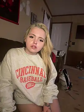 JuicyExxxperience online show from 21, 2, 2026