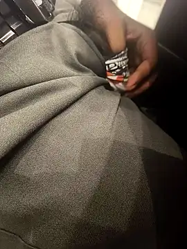 hotboy43339 online show from 17, 12, 2025