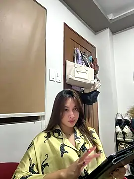 LanySylvia online show from 7, 11, 2025