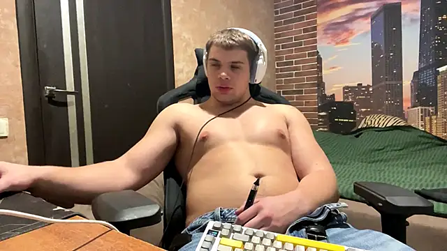 MusclePhantom online show from 9, 3, 2026