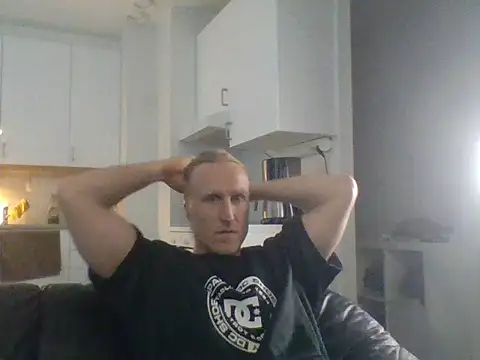 Snapshot of Silverhippo chatting on 6, 4, 2026 Silverhippo online show from 6, 4, 2026