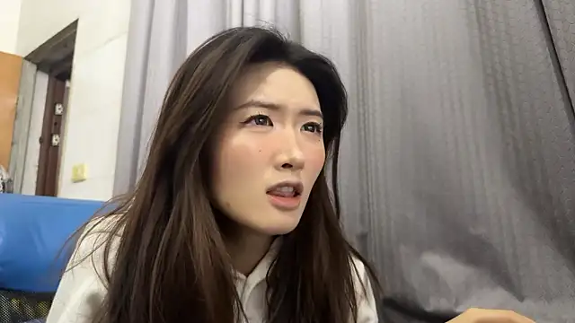 Moonlight-23 online show from 24, 11, 2025