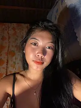 Snapshot of asianmorena_69 chatting on 14, 10, 2025 asianmorena 69 online show from 14, 10, 2025