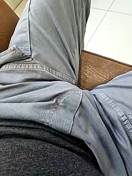 Snapshot of fena-sikerimmm chatting on 23, 11, 2025 fena-sikerimmm online show from 23, 11, 2025