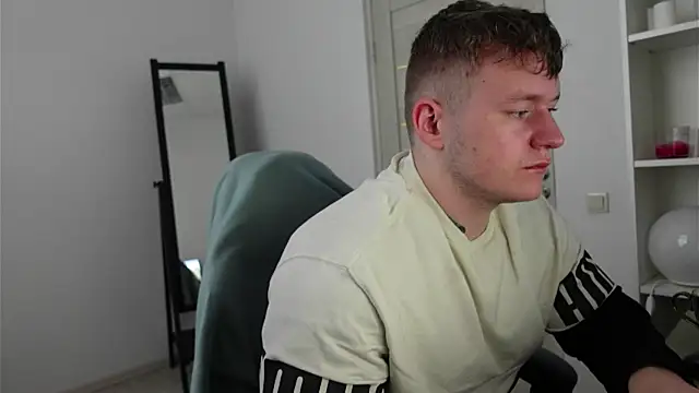 Richard Dullas online show from 19, 10, 2025