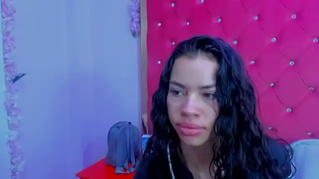 Nanis James online show from 3, 4, 2026