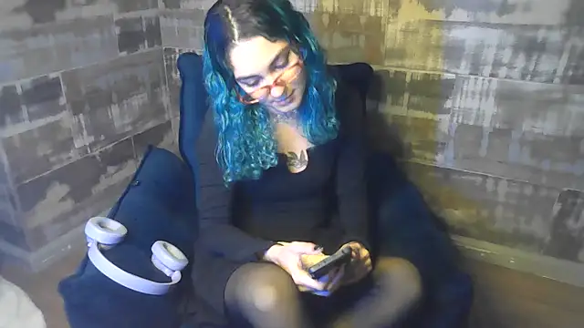 Snapshot of peetitefairy chatting on 4, 7, 2026 peetitefairy online show from 4, 7, 2026