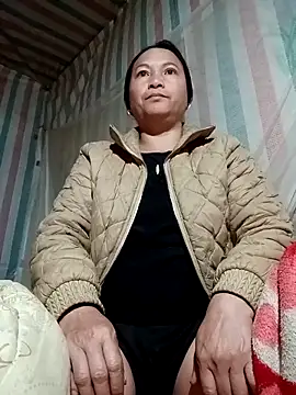 Love-Mama33 online show from 3, 2, 2026