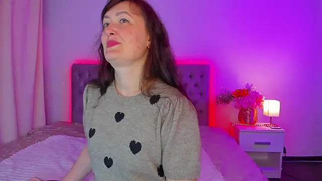 NathalyStars online show from 6, 4, 2026