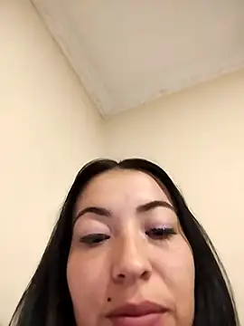 Snapshot of angelicroose2 chatting on 29, 10, 2025 angelicroose2 online show from 29, 10, 2025