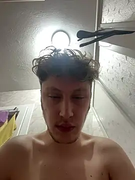 Snapshot of efeees35 chatting on 23, 2, 2026 efeees35 online show from 23, 2, 2026