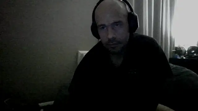 Snapshot of LeeCox chatting on 6, 3, 2025 LeeCox online show from 6, 3, 2025