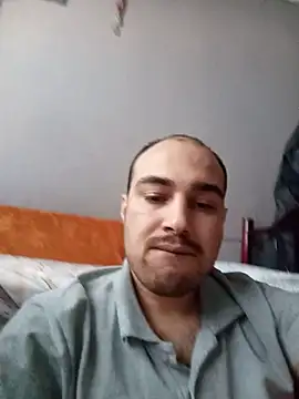 Snapshot of Aliii1657 chatting on 16, 5, 2026 Aliii1657 online show from 16, 5, 2026