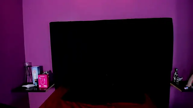 Lili milk20 online show from 3, 11, 2025