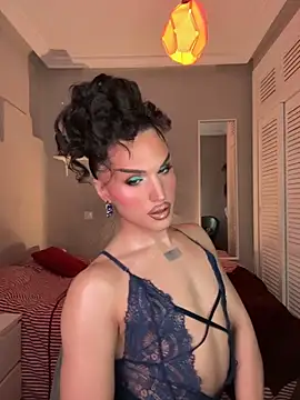 Snapshot of lacattiva chatting on 4, 12, 2025 lacattiva online show from 4, 12, 2025