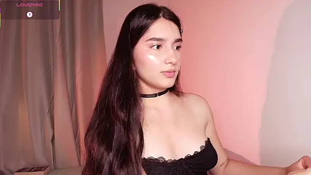 Snapshot of dulceangel__ chatting on 6, 10, 2025 dulceangel   online show from 6, 10, 2025