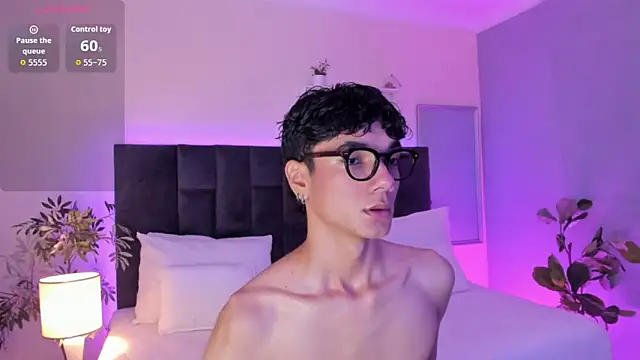 Phillicious   online show from 16, 11, 2025