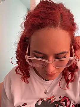 MargothWolfe online show from 11, 10, 2025